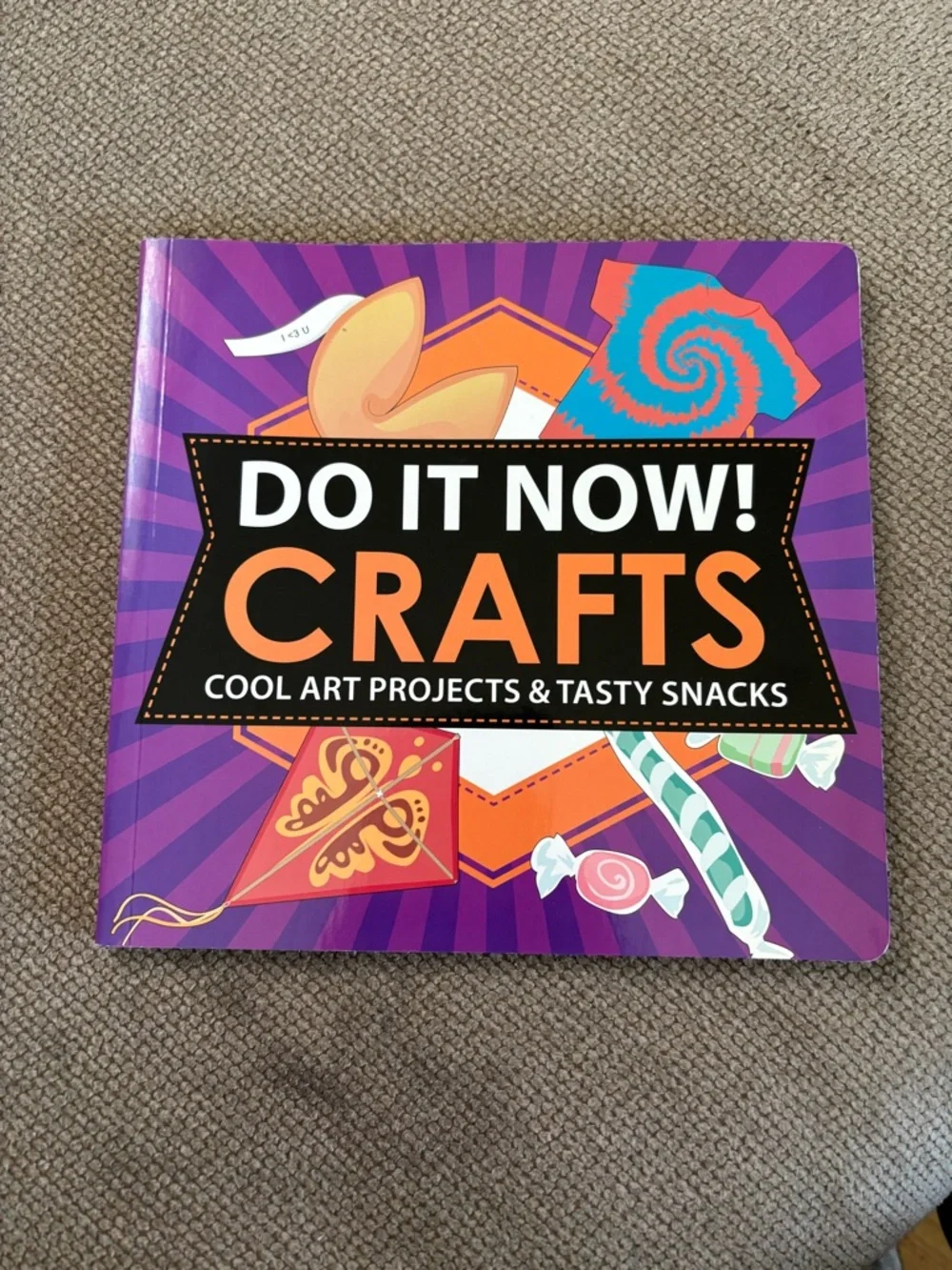 Craft Books - Picture 6 of 10